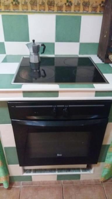 Habitacion En Un Bajo 2 Camas Individual Casa Compartida Abades  외부 사진